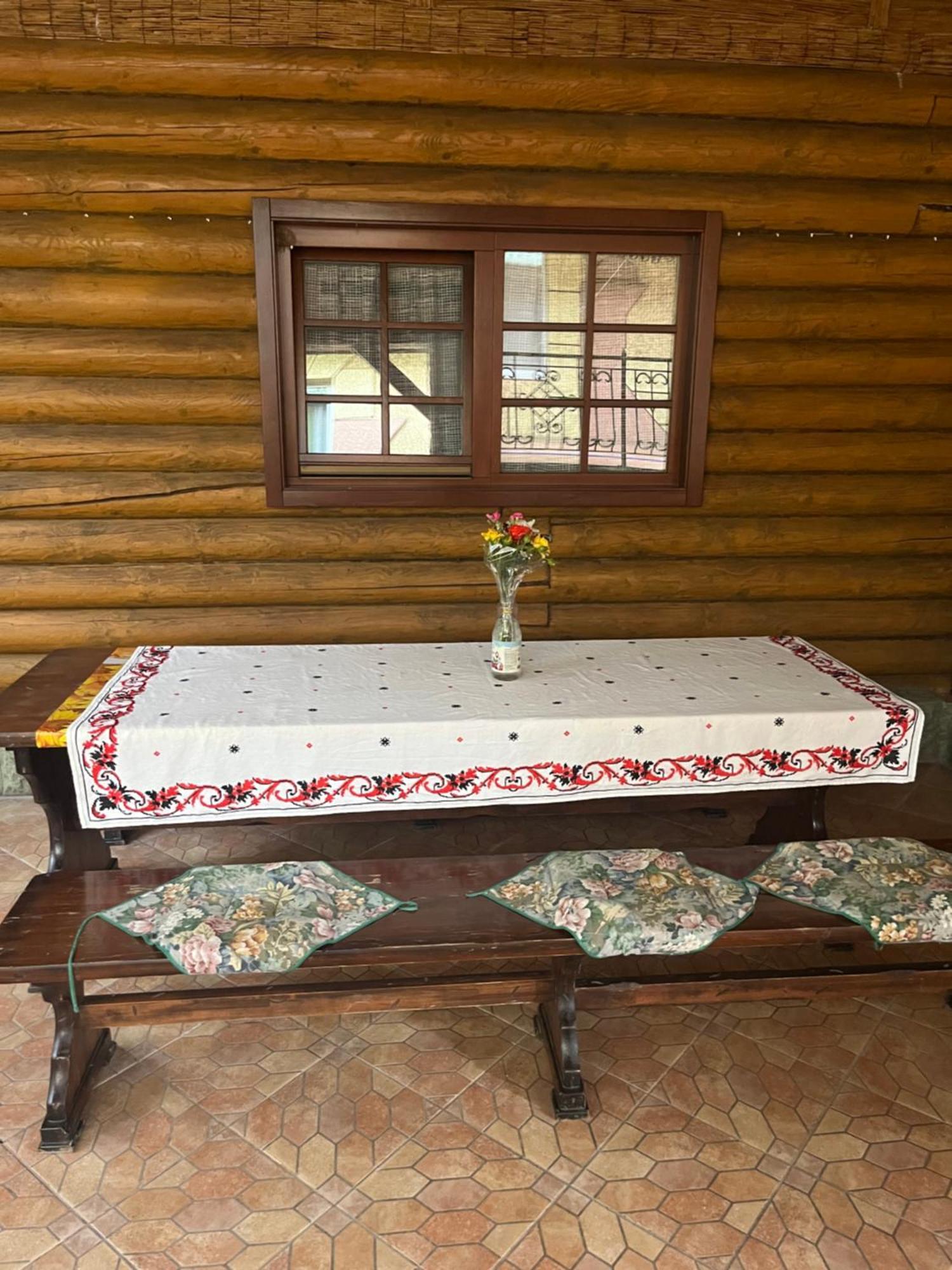 Viktoria Villa Ужгород Екстериор снимка